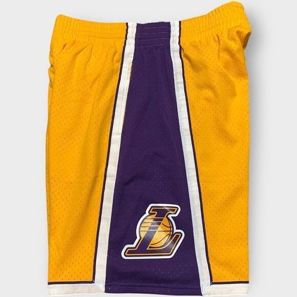 Mitchell & Ness Los Angeles Lakers ‘09  Swingman Yellow Shorts Mens size L NWT - Picture 7 of 10